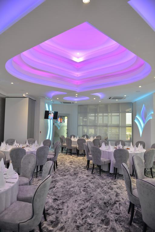 קרגיובאק Hotel Zeneva Lux מראה חיצוני תמונה