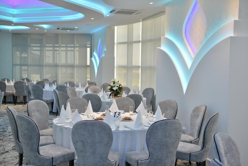 קרגיובאק Hotel Zeneva Lux מראה חיצוני תמונה